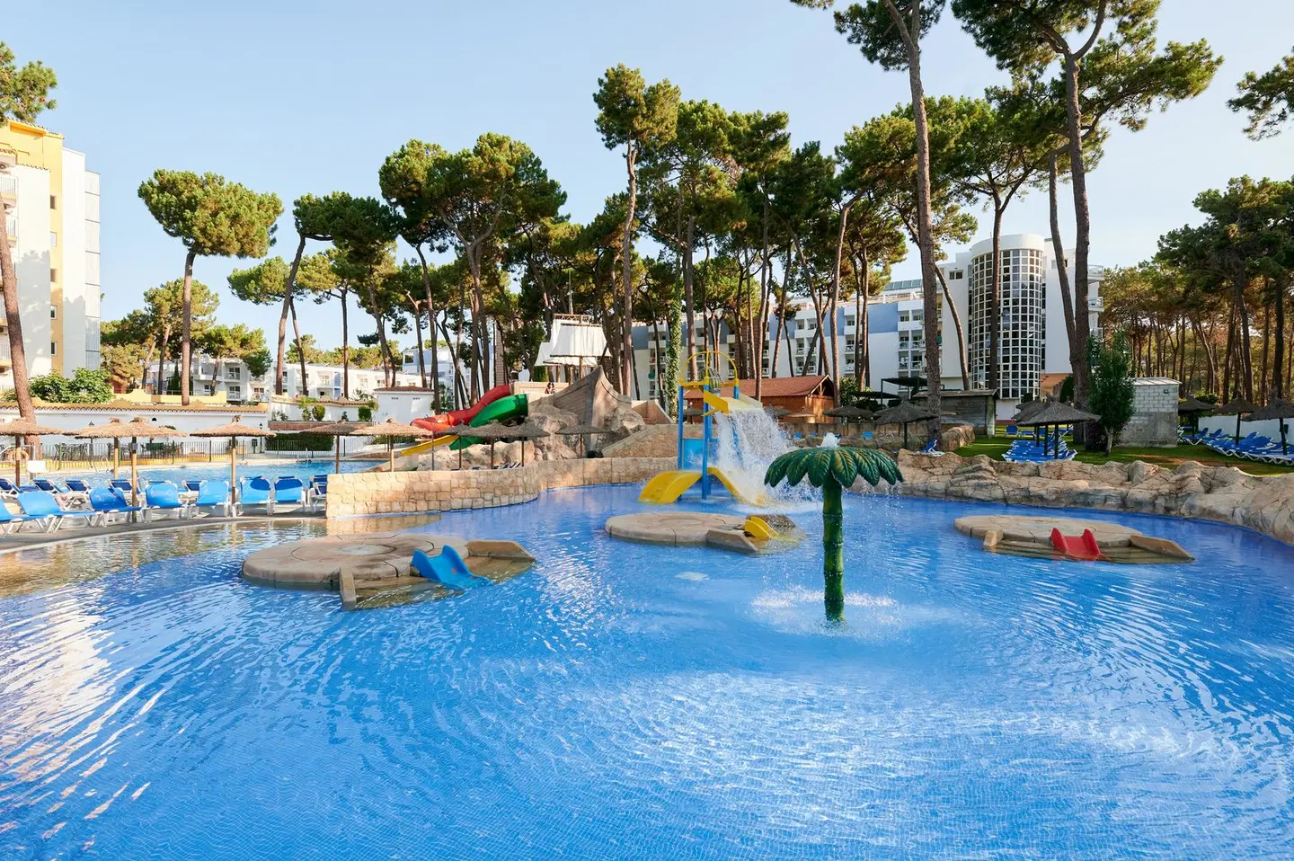 AluaSun Marbella Park OUTDOOR_POOL