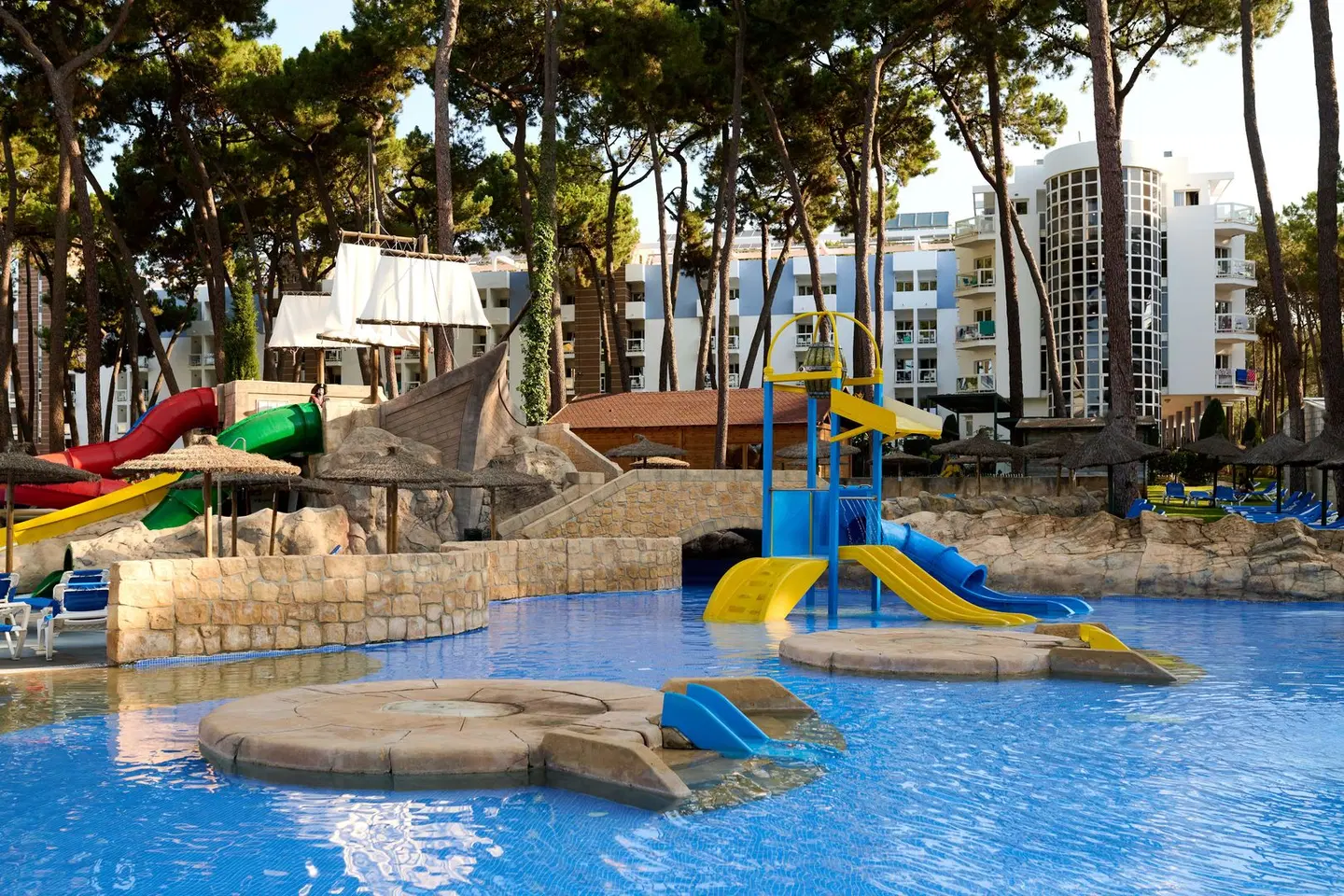 AluaSun Marbella Park OUTDOOR_POOL