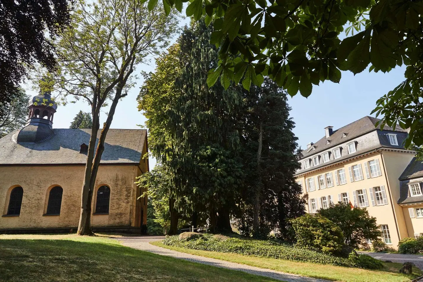 Steigenberger Icon Grandhotel & Spa Petersberg EXTERIOR