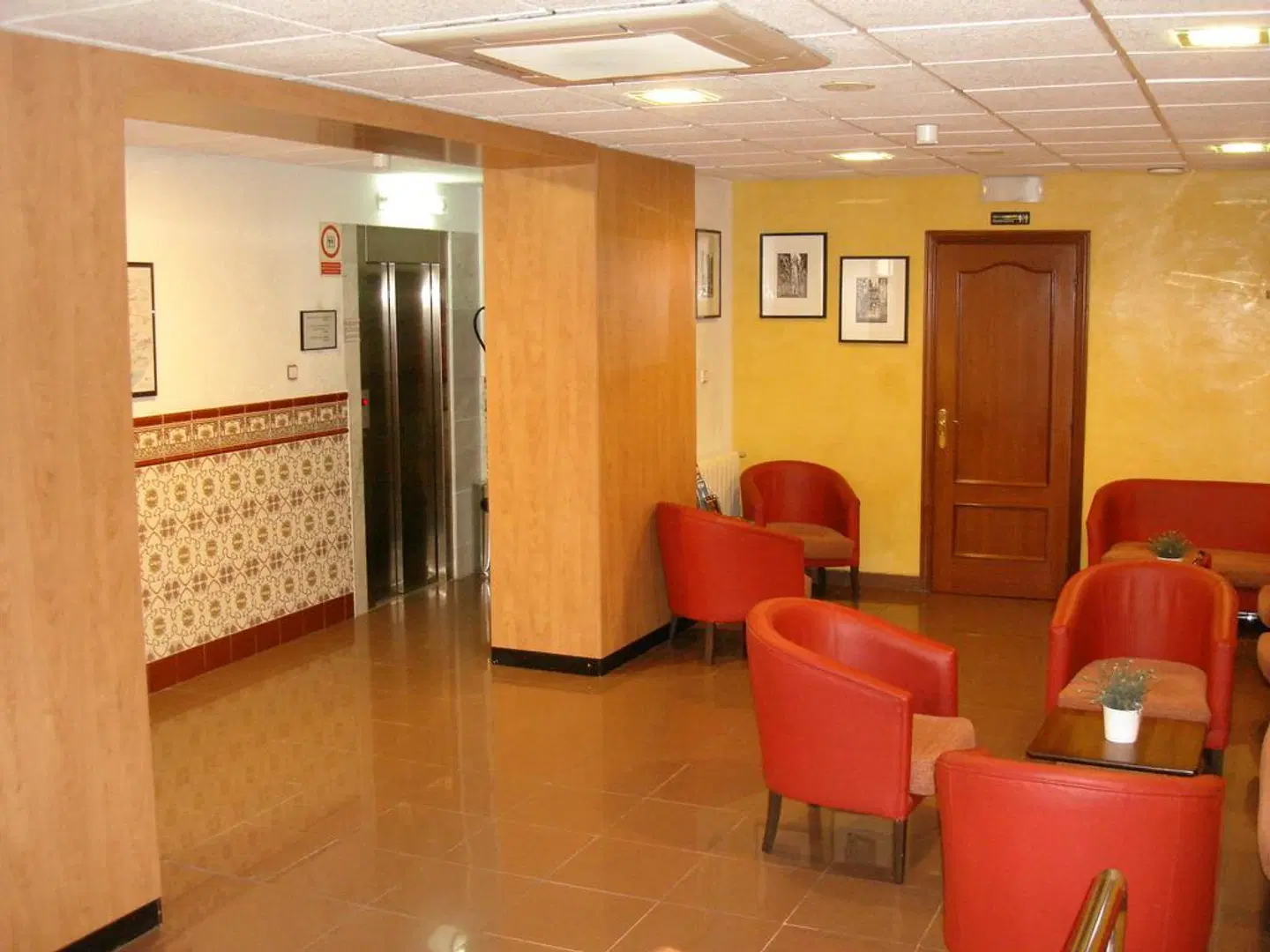 Cantón LOUNGE_LOBBY