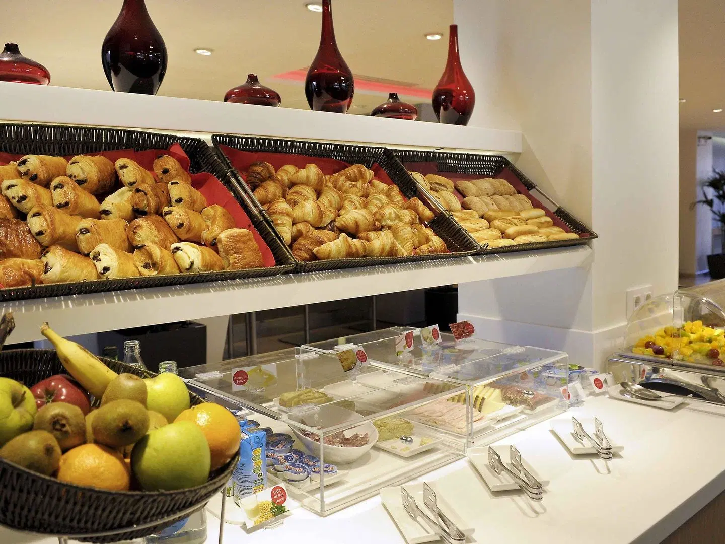 ibis Barcelona Cornella Restaurant