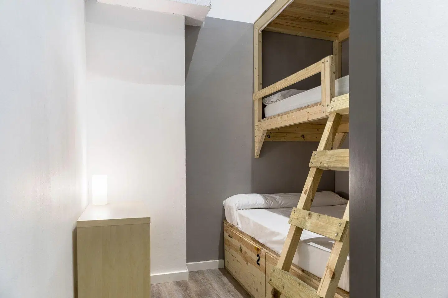 Ant Hostel Barcelona Badezimmer