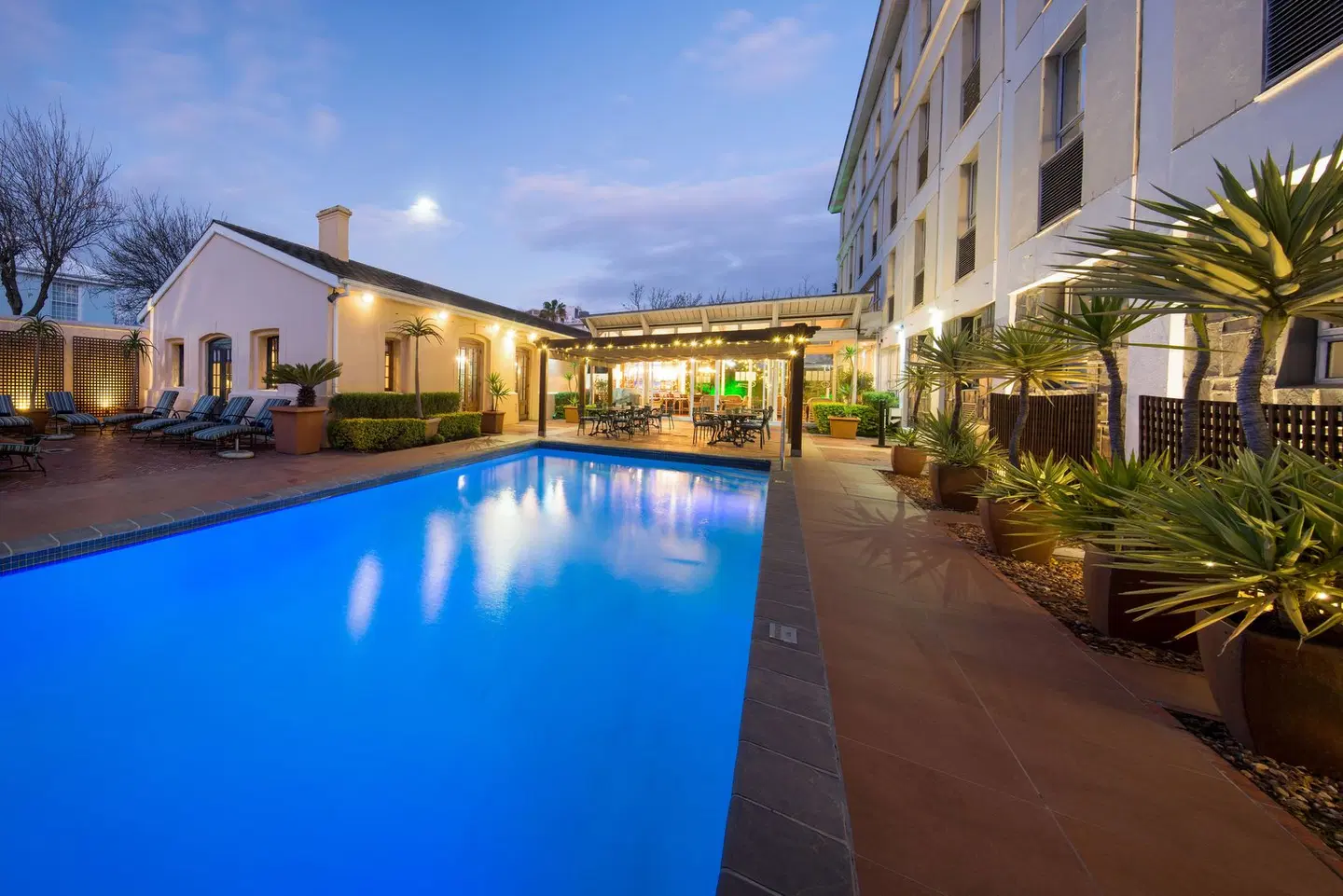 The Portswood Hotel OUTDOOR_POOL