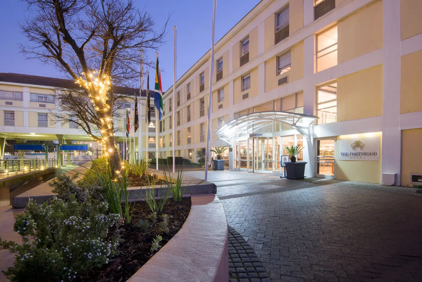 The Portswood Hotel EXTERIOR