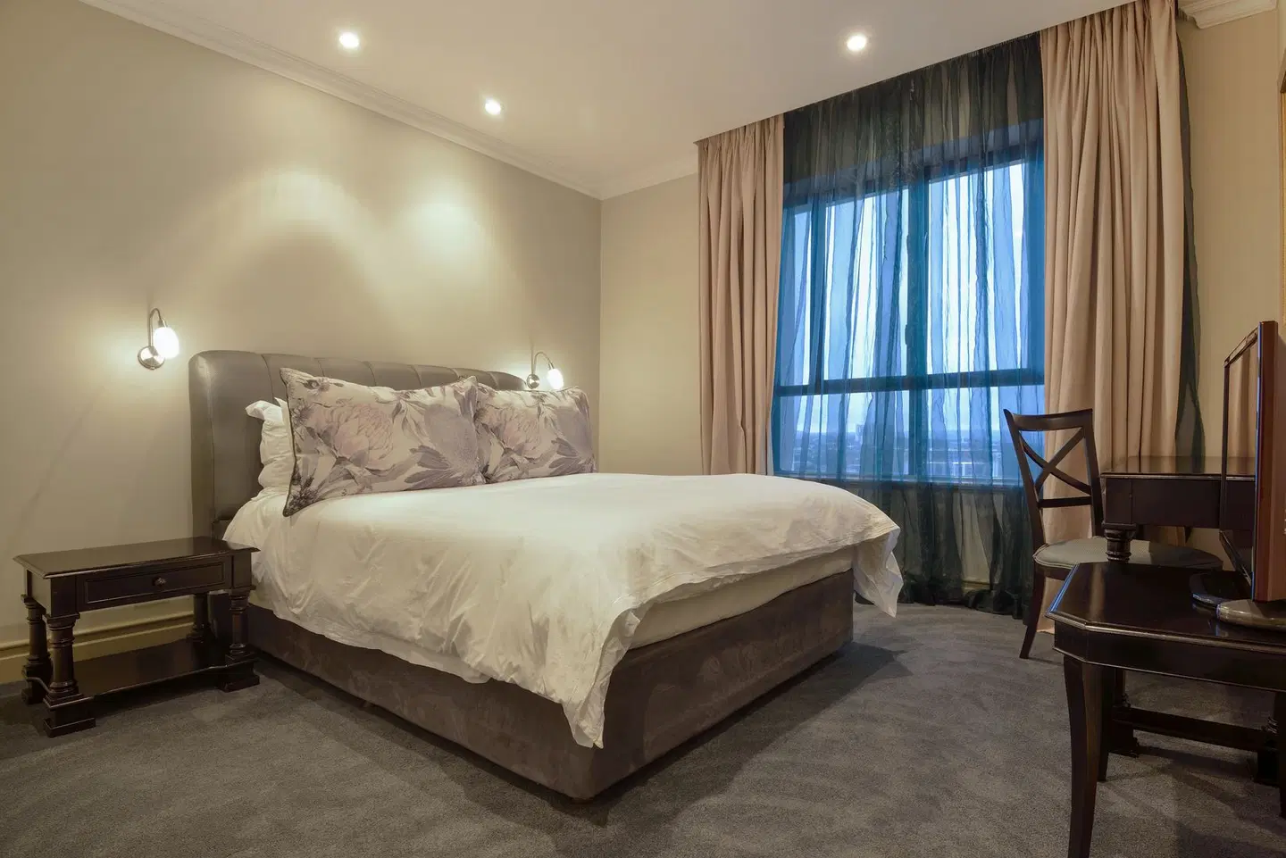 The Michelangelo Towers ROOM_EXAMPLE