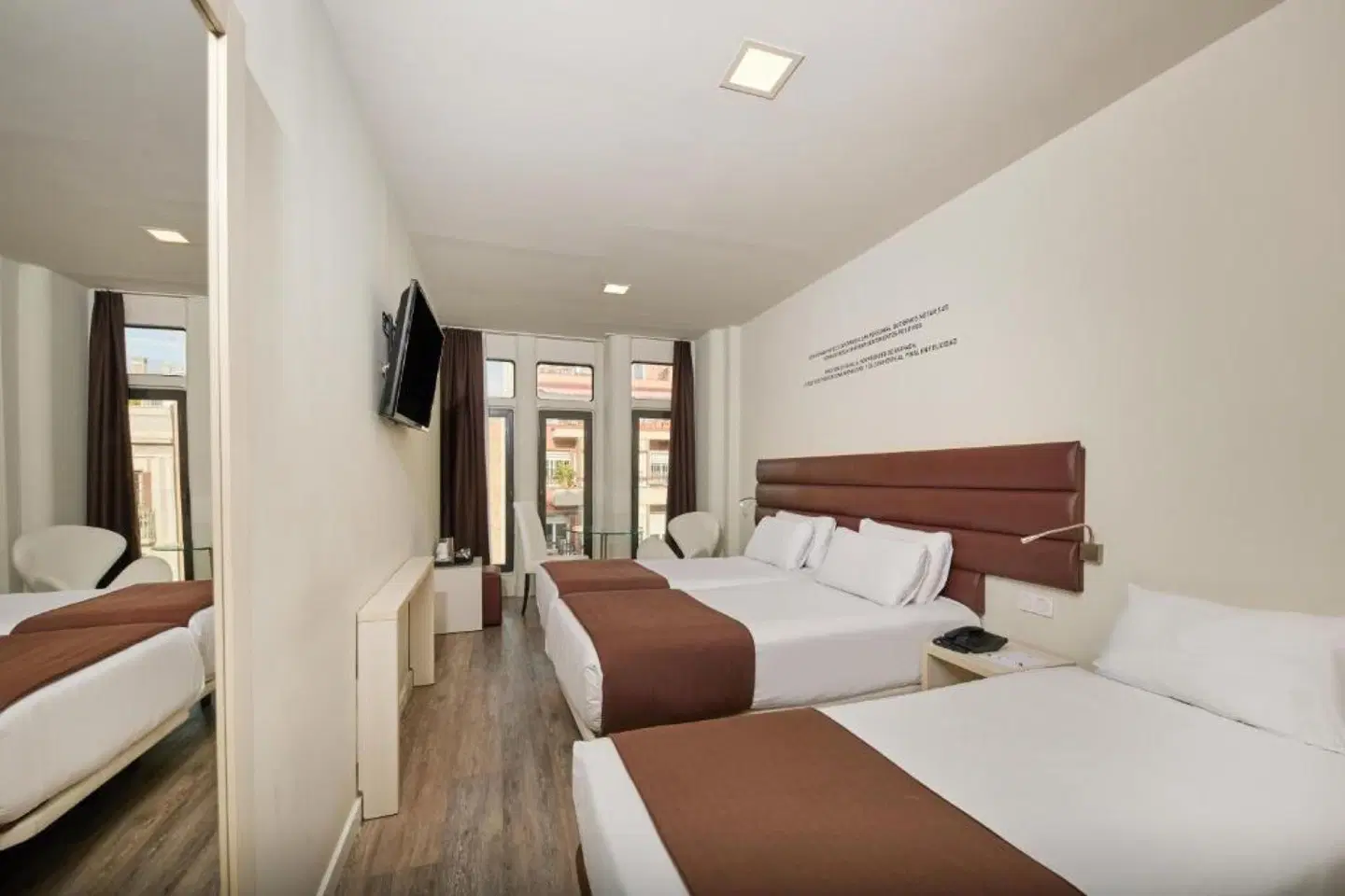 1881 Barcelona Gran Rosellón Hotel ROOM_EXAMPLE