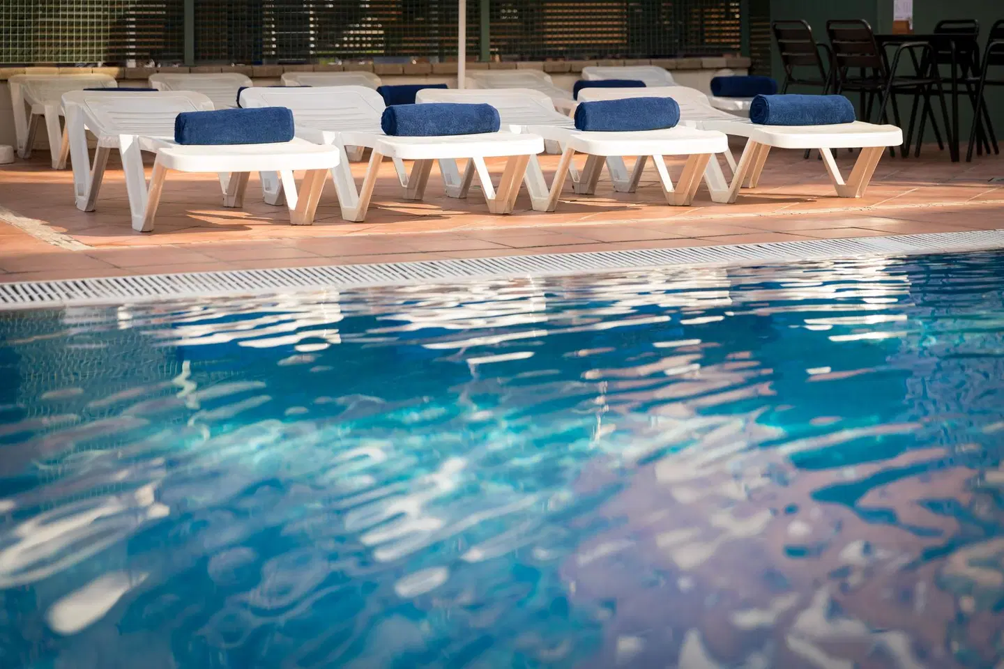 htop Summer Sun OUTDOOR_POOL