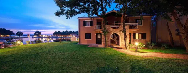 Apartments Amfora Plava Laguna EXTERIOR