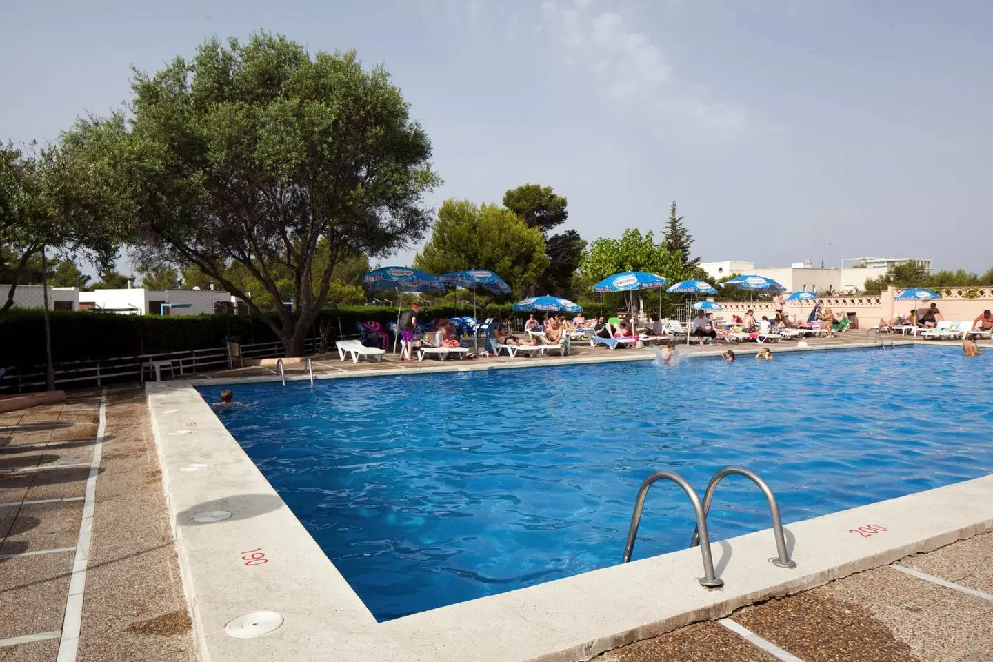 H Top Molinos Park OUTDOOR_POOL