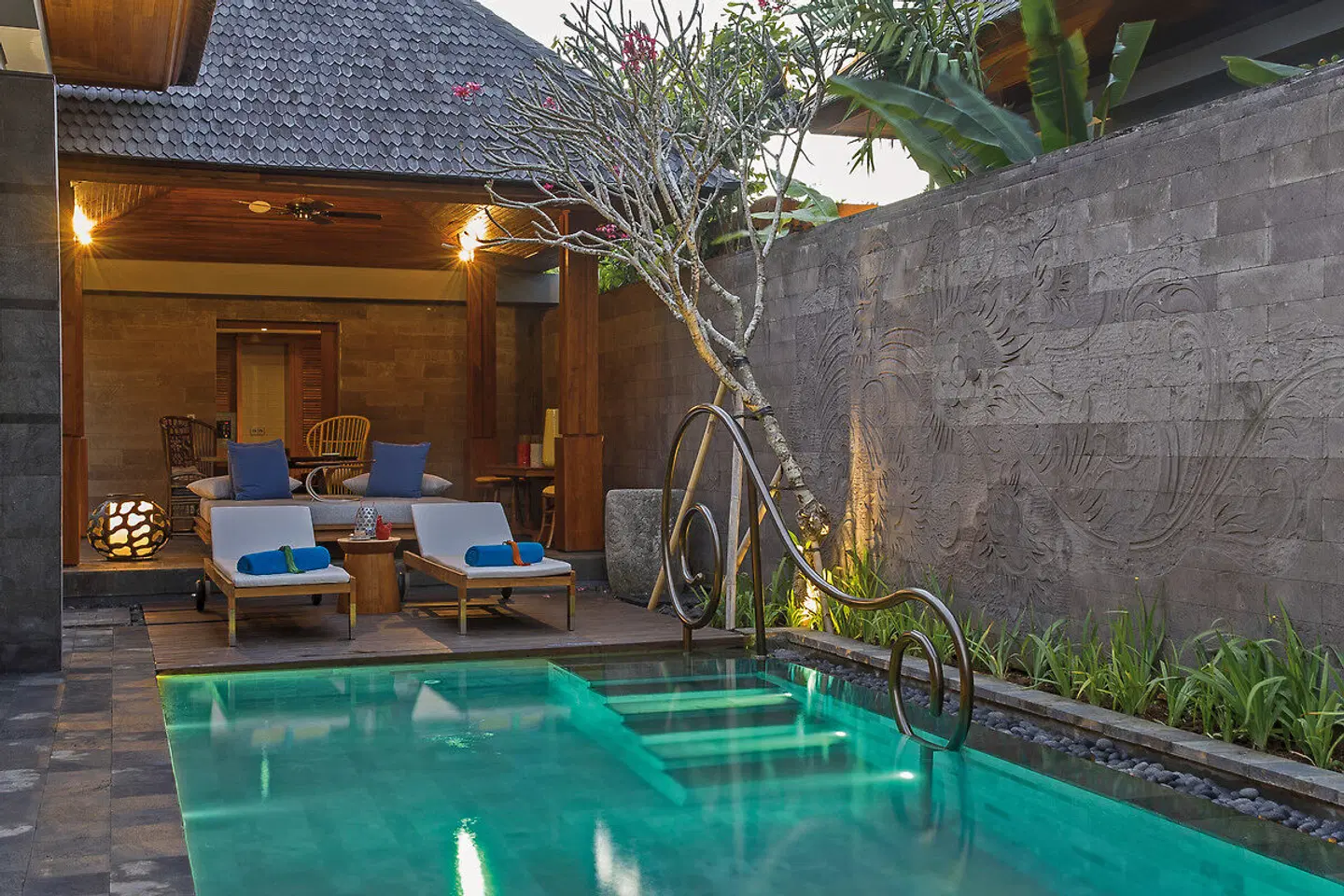 Hotel Indigo Seminyak Bali Beach Hallenbad