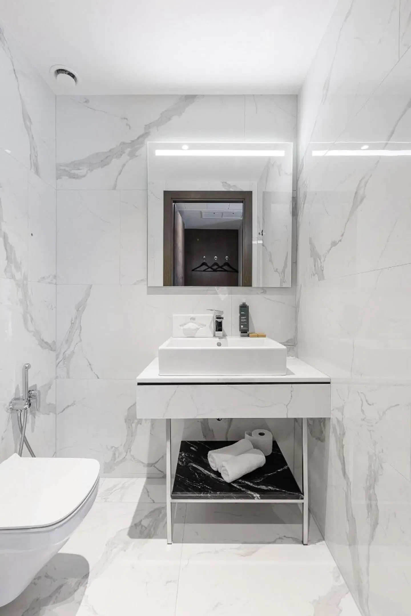 VICTORIA Hotel Klaip'da Badezimmer