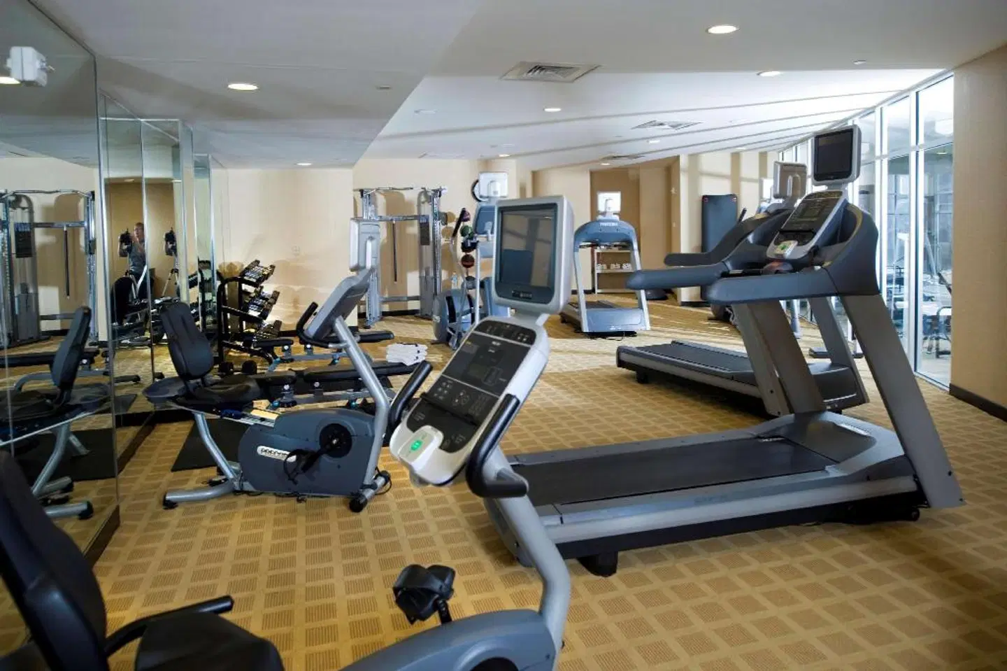 DoubleTree by Hilton Baton Rouge SPORTS_AND_LEISURE