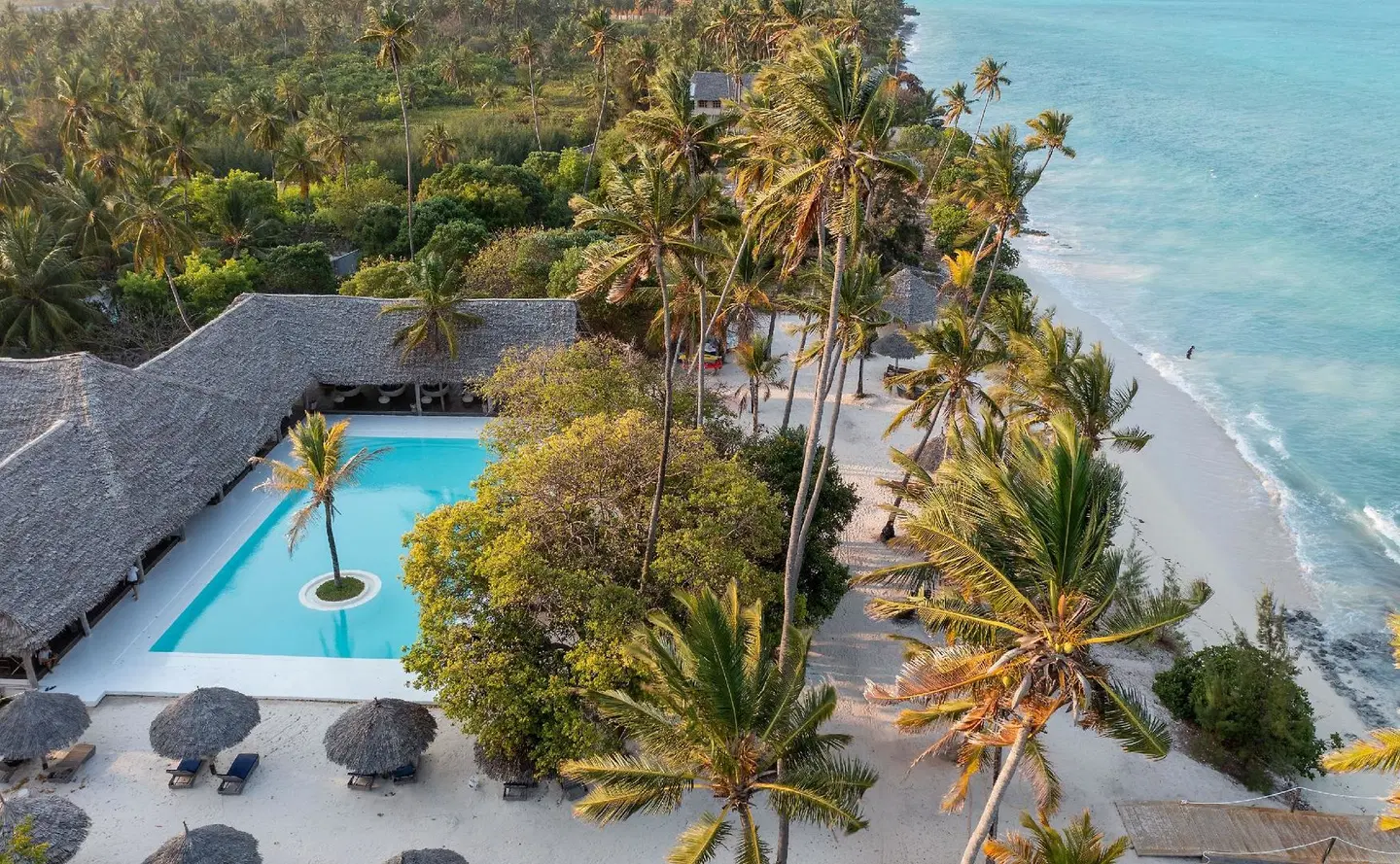 Blue Moon Resort OUTDOOR_POOL