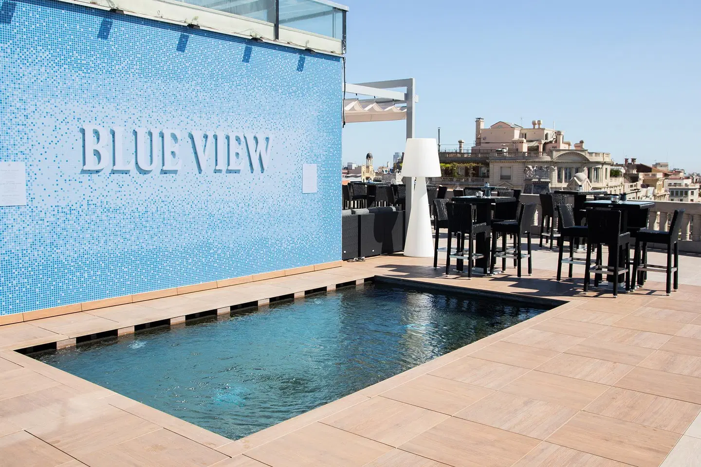 Suites Center Barcelona OUTDOOR_POOL