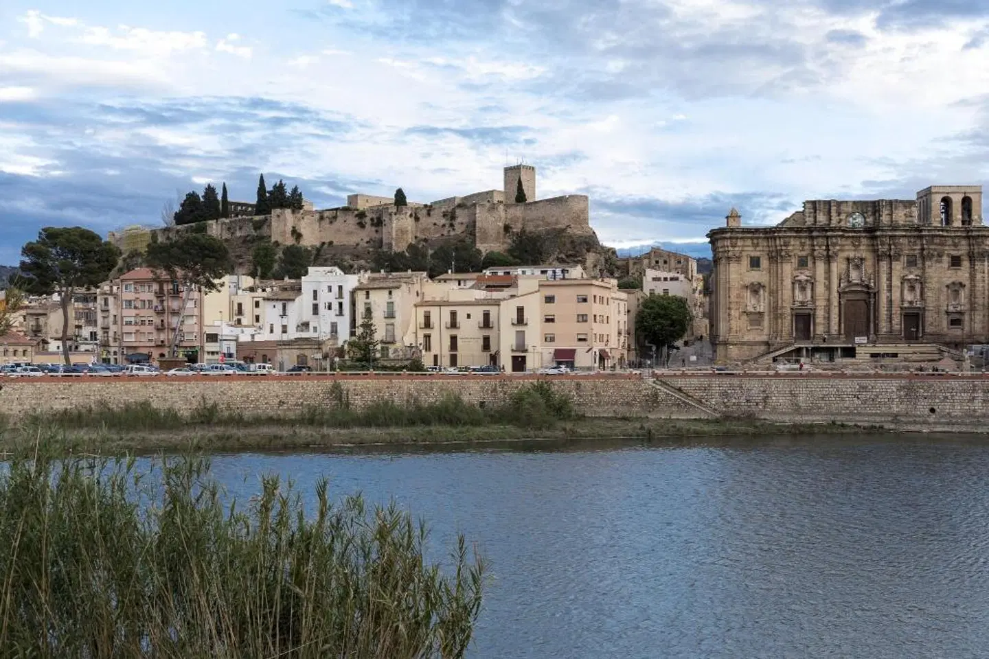 Parador de Tortosa EXTERIOR