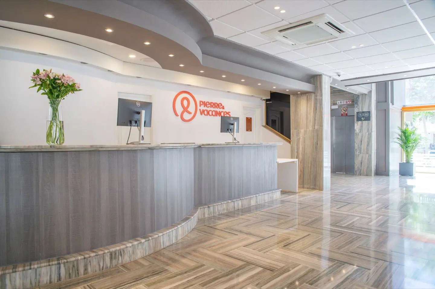 Hotel Salou Sunset by Pierre & Vacances LOUNGE_LOBBY