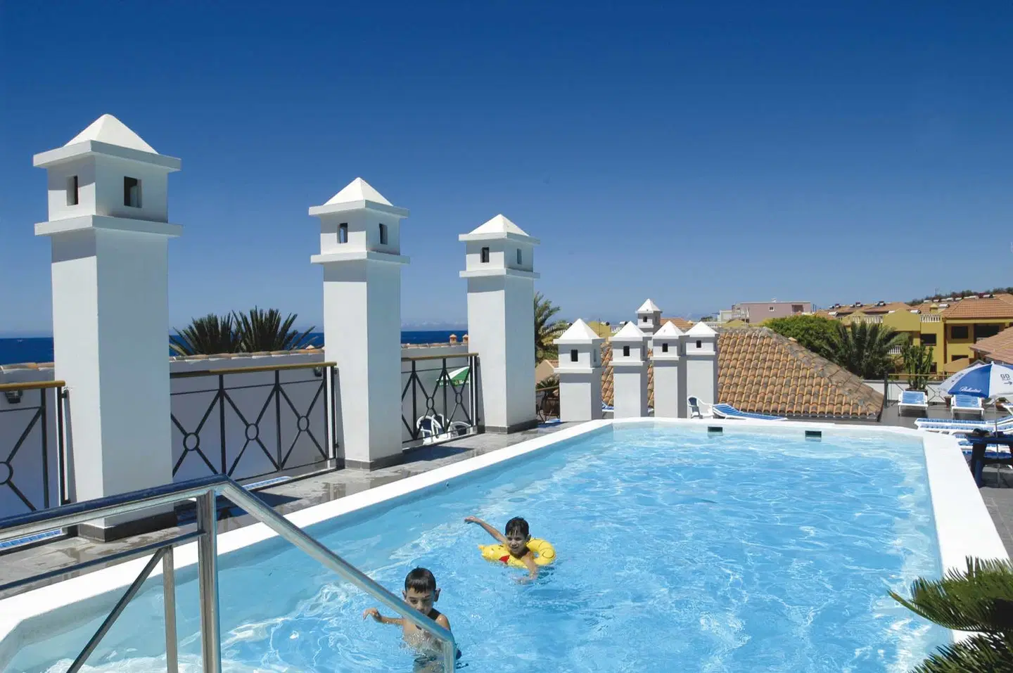 Las Mozas OUTDOOR_POOL