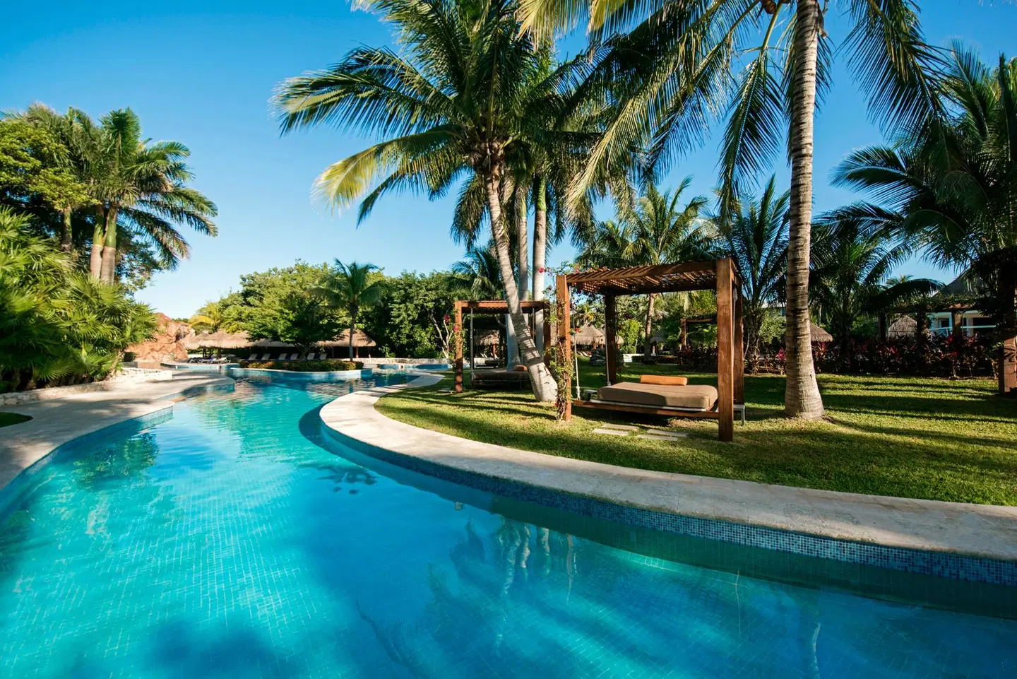 Iberostar Waves Paraiso Beach OUTDOOR_POOL