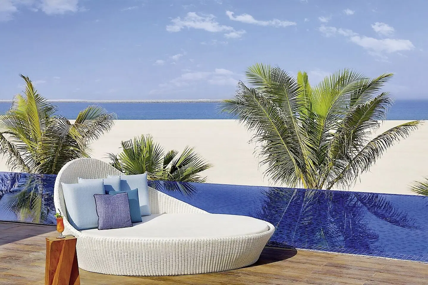 The Ritz-Carlton, Ras Al Khaimah, Al Hamra Beach Terrasse