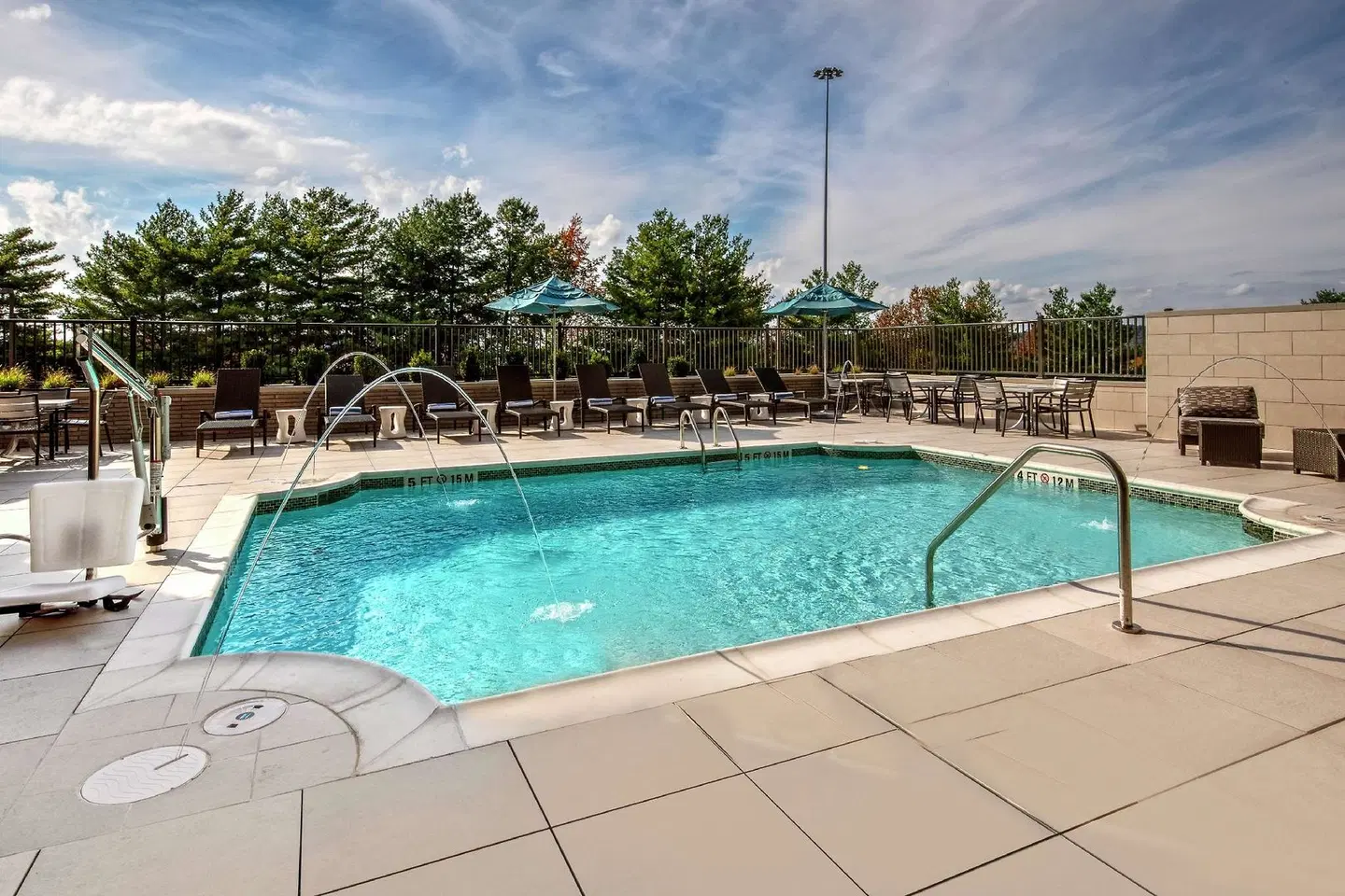 Hilton Franklin Cool Springs OUTDOOR_POOL