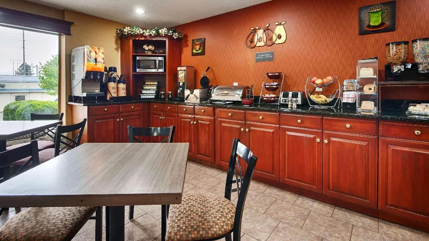 SureStay Plus Hotel by Best Western Jackson Bar