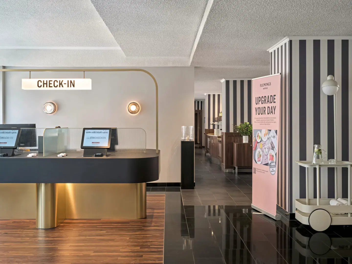 Fleming's Frankfurt Main-Riverside LOUNGE_LOBBY