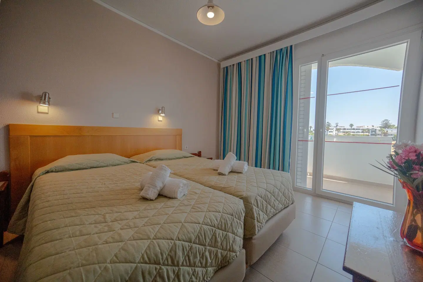 Tropical Sol ROOM_EXAMPLE