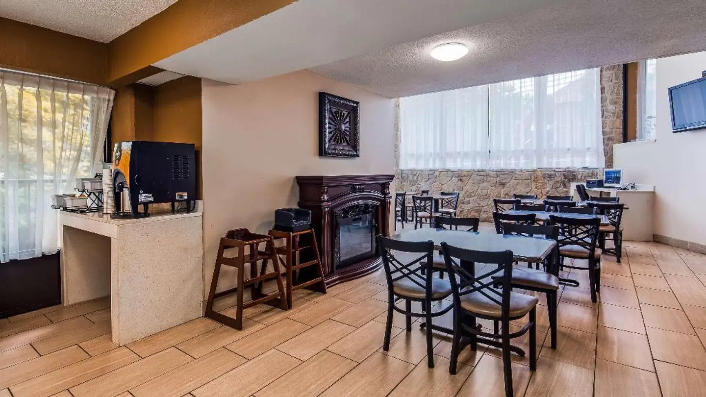 SureStay Plus Hotel By Best Western Gatlinburg Restaurant