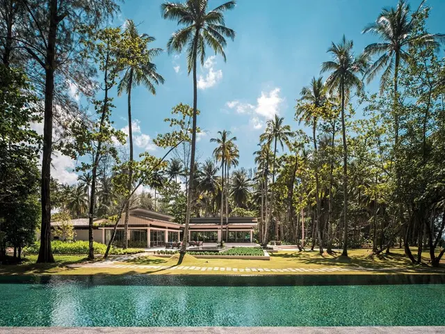 AVANI + Khao Lak Resort OUTDOOR_POOL