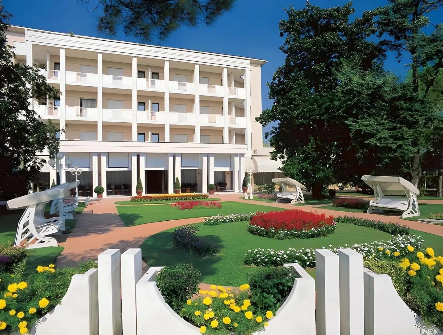 Europa Terme EXTERIOR