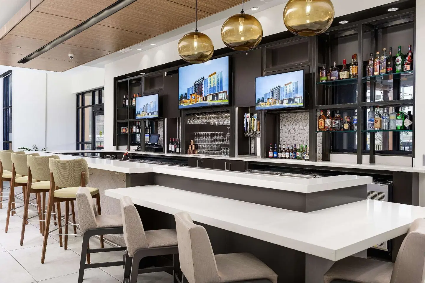 Hilton Garden Inn Knoxville Papermill Drive Bar