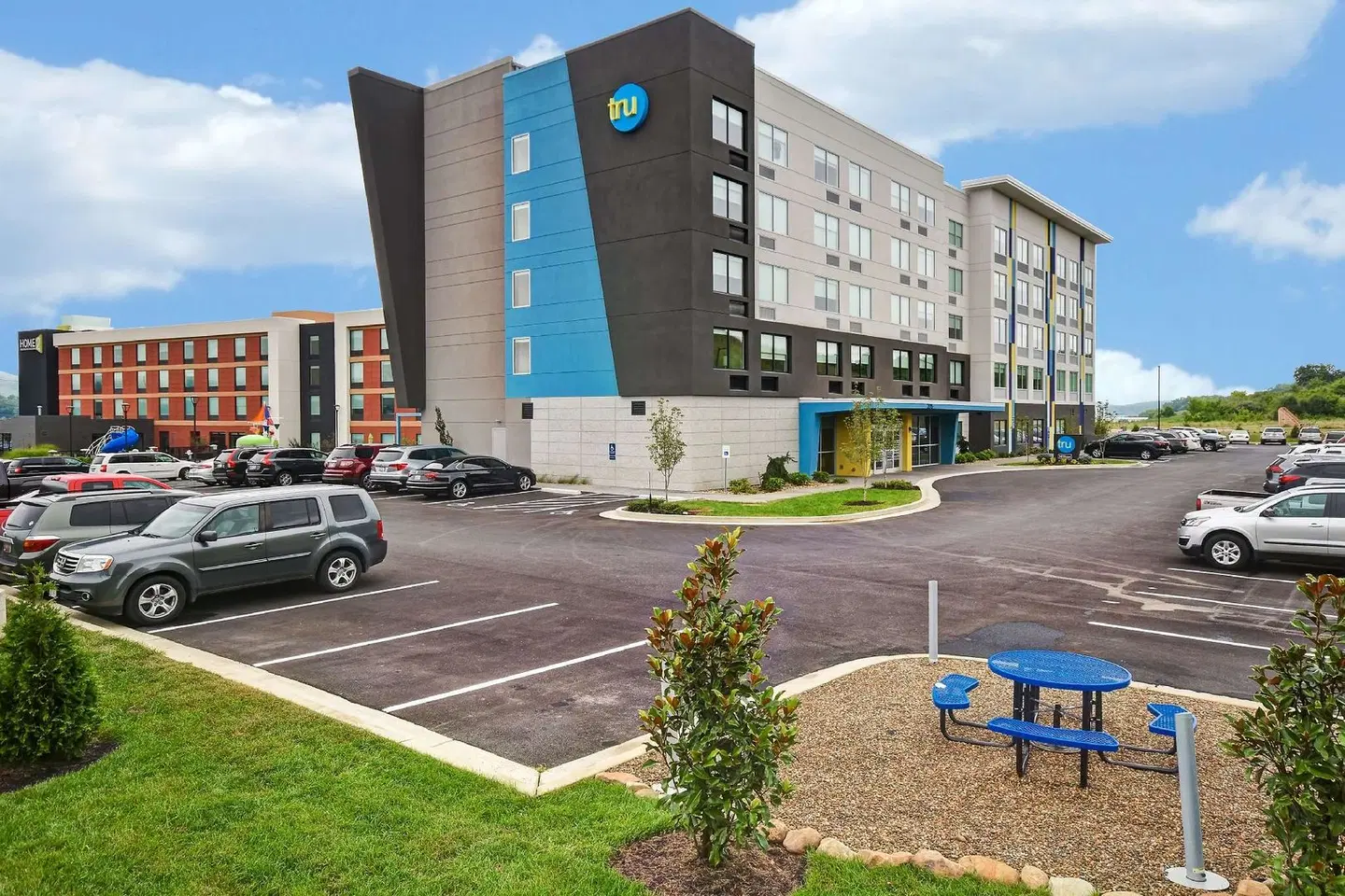 Tru by Hilton Pigeon Forge EXTERIOR