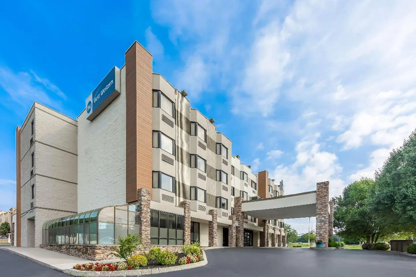 Best Western Knoxville Suites - Downtown EXTERIOR