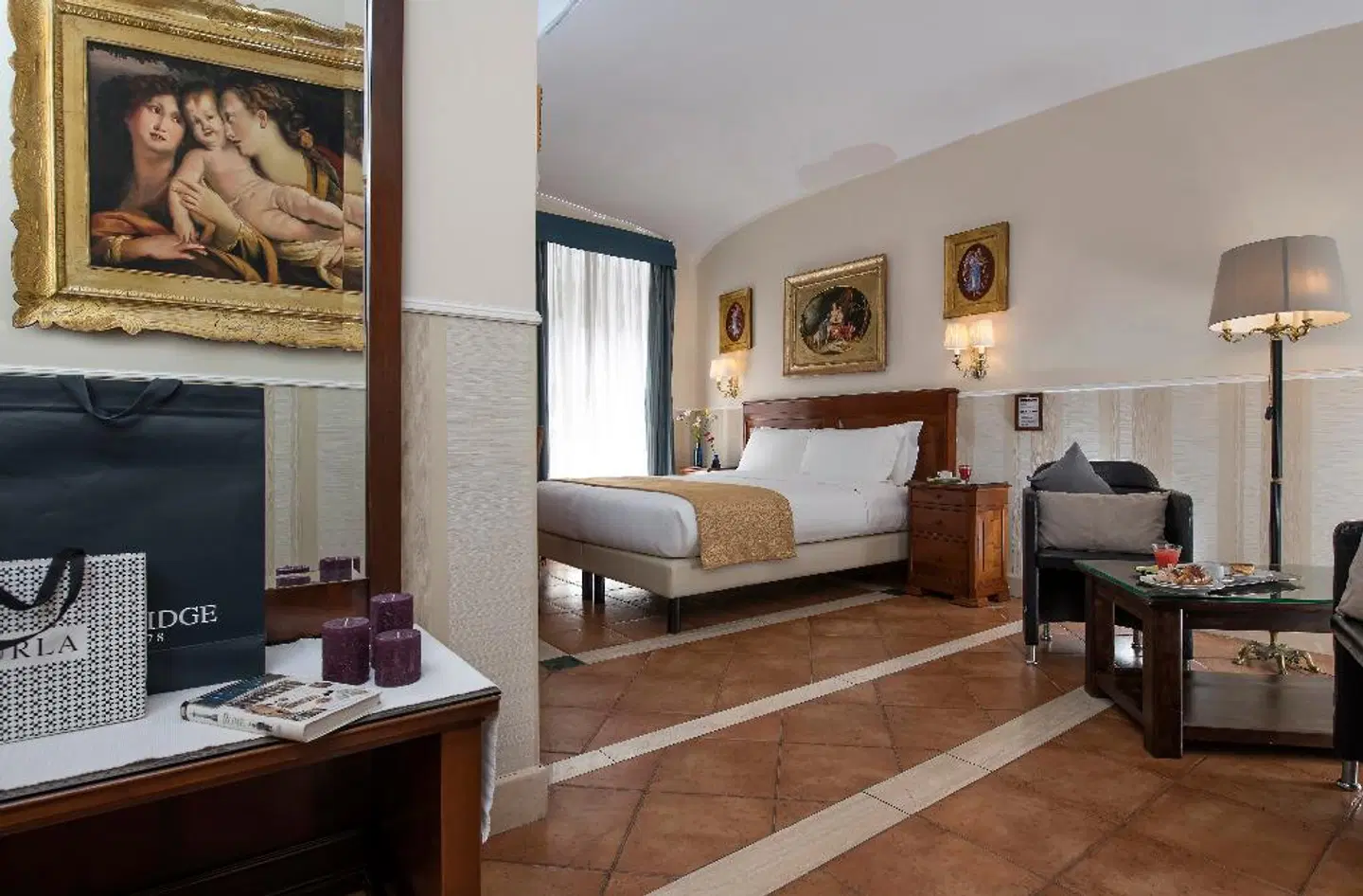 Hotel Des Artistes ROOM_EXAMPLE