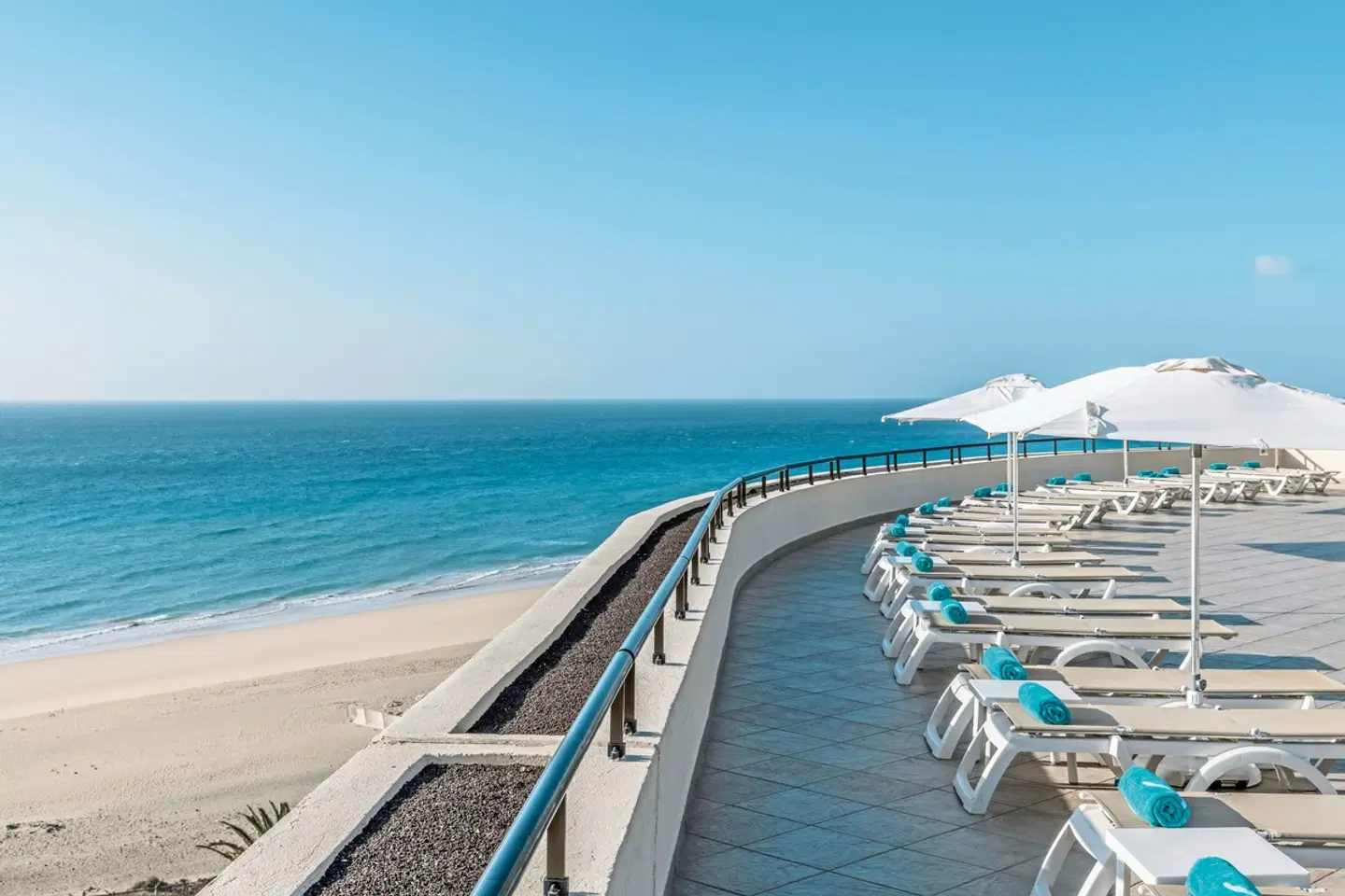 Iberostar Waves Playa Gaviotas Terrasse