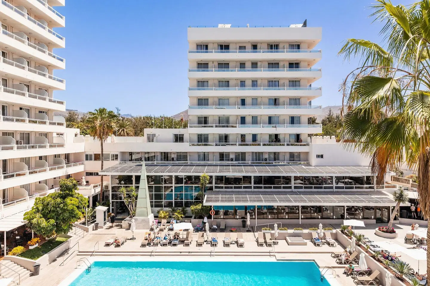 Catalonia Oro Negro EXTERIOR