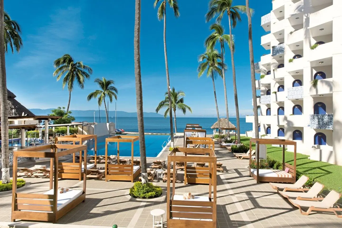 Crown Paradise Golden Puerto Vallarta - Adults-only Terrasse