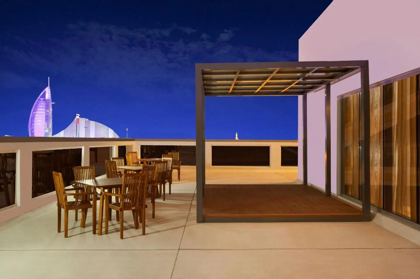 Lemon Tree Hotel, Dubai Terrasse