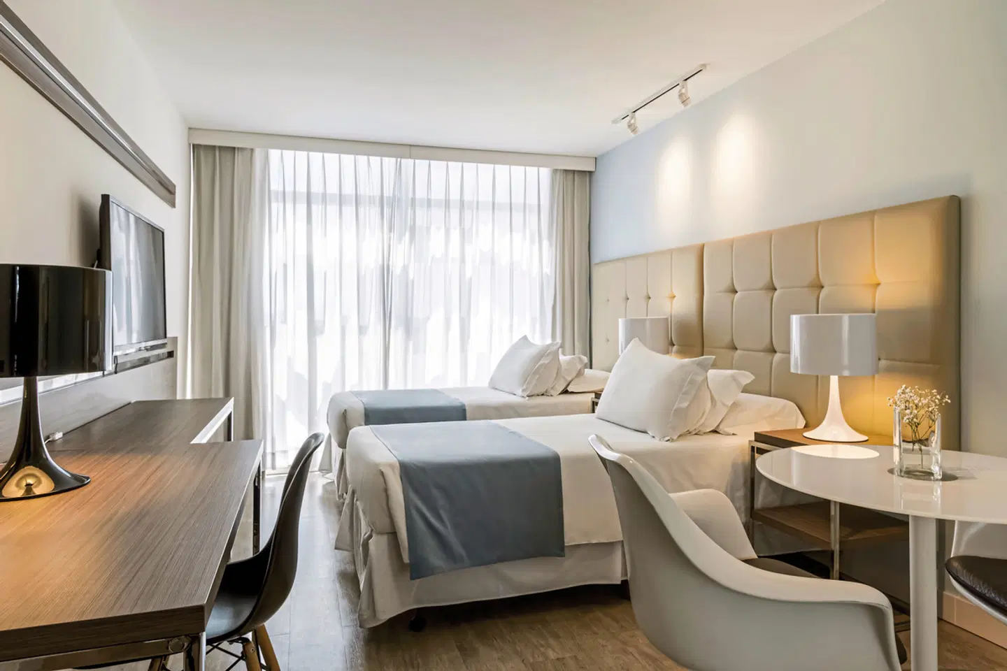 Vivaldi ROOM_EXAMPLE