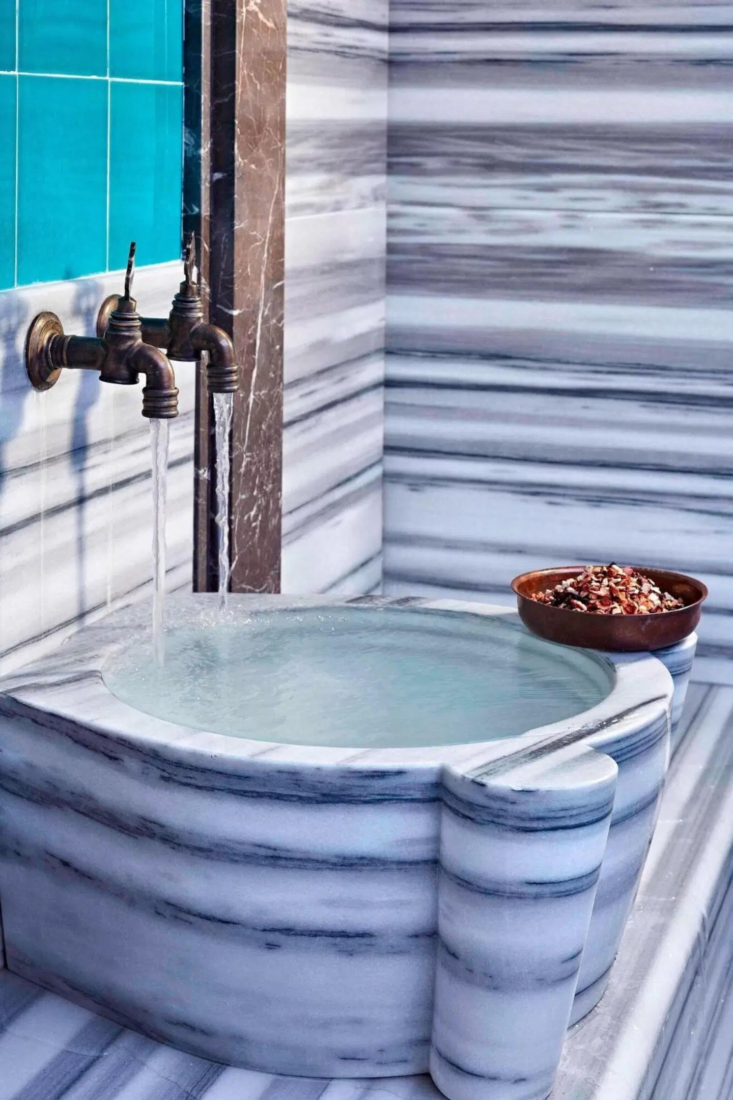 Renaissance Istanbul Polat Bosphorus Hotel HEALTH_BEAUTY