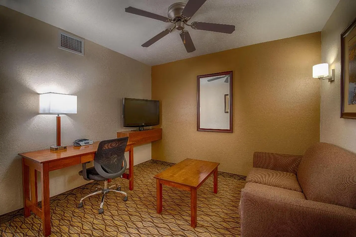 Holiday Inn Express & Suites Grand Canyon ROOM_EXAMPLE