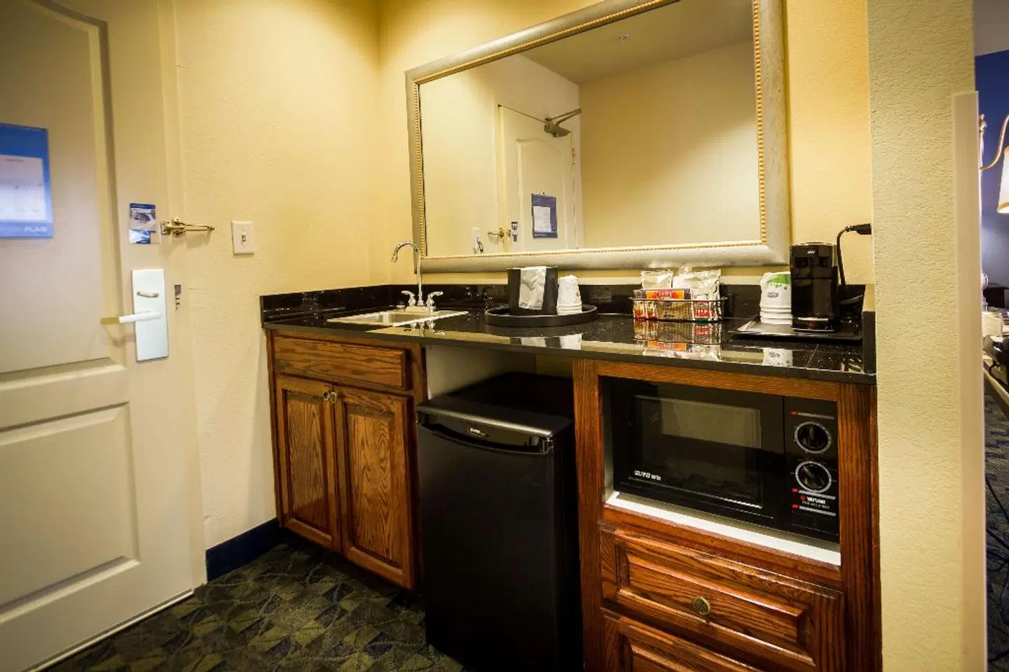Hampton Inn & Suites Natchez ROOM_EXAMPLE