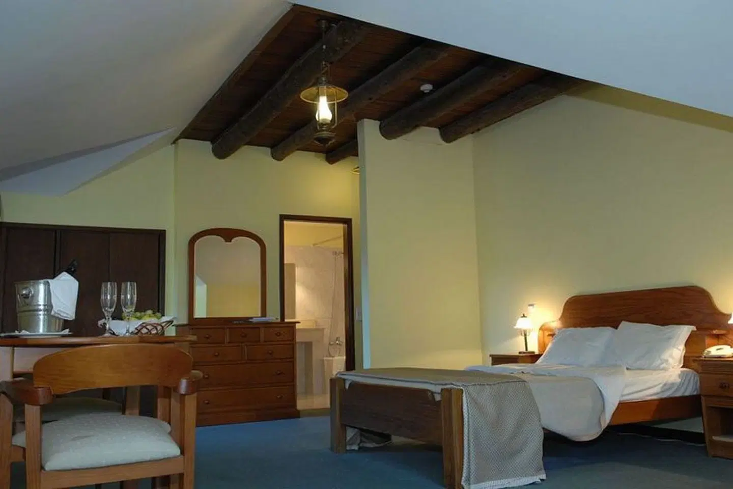 Estalagem Encumeada ROOM_EXAMPLE