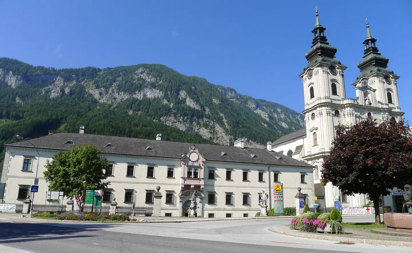 JUFA Spital am Pyhrn EXTERIOR