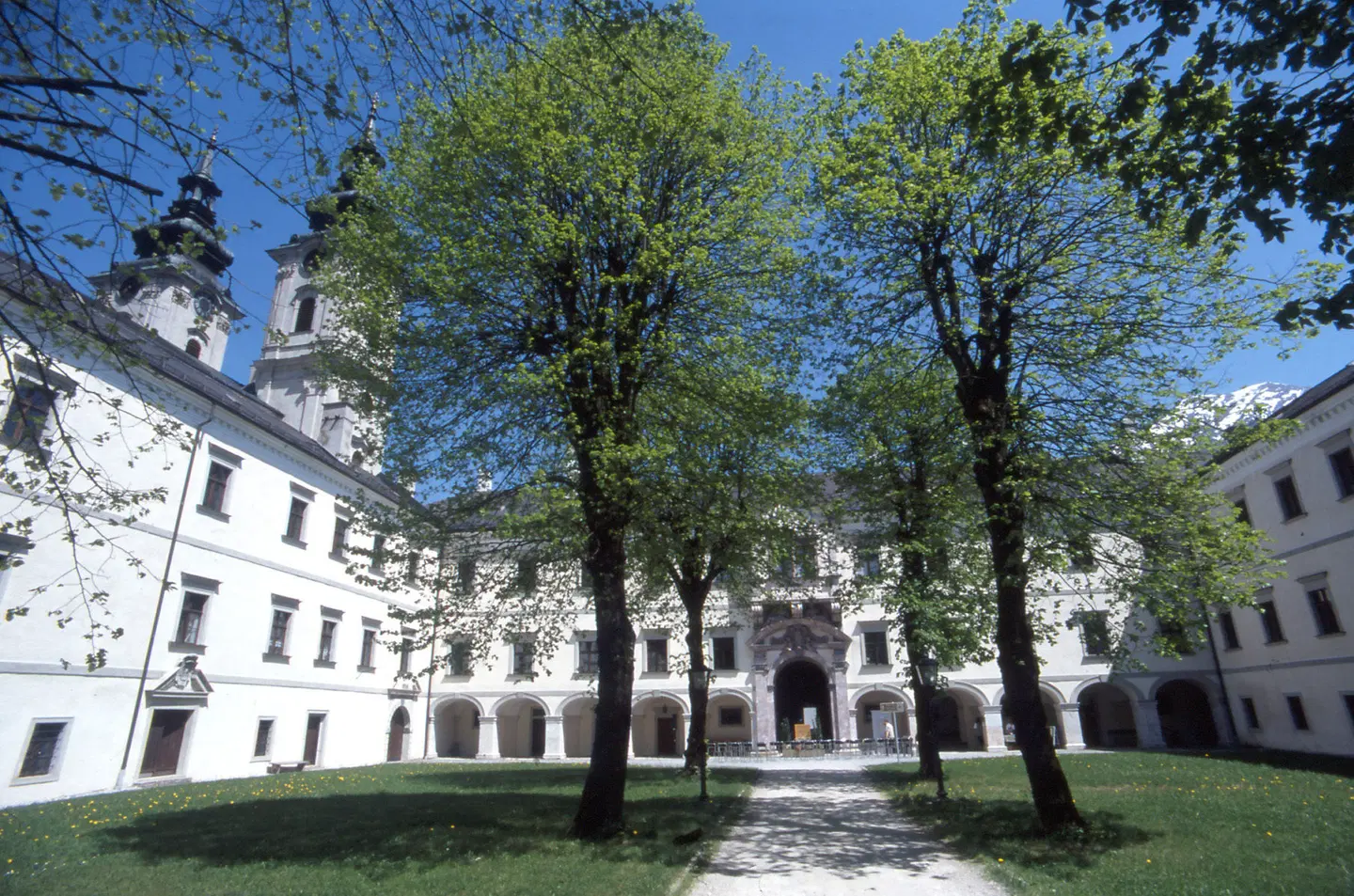 JUFA Spital am Pyhrn EXTERIOR