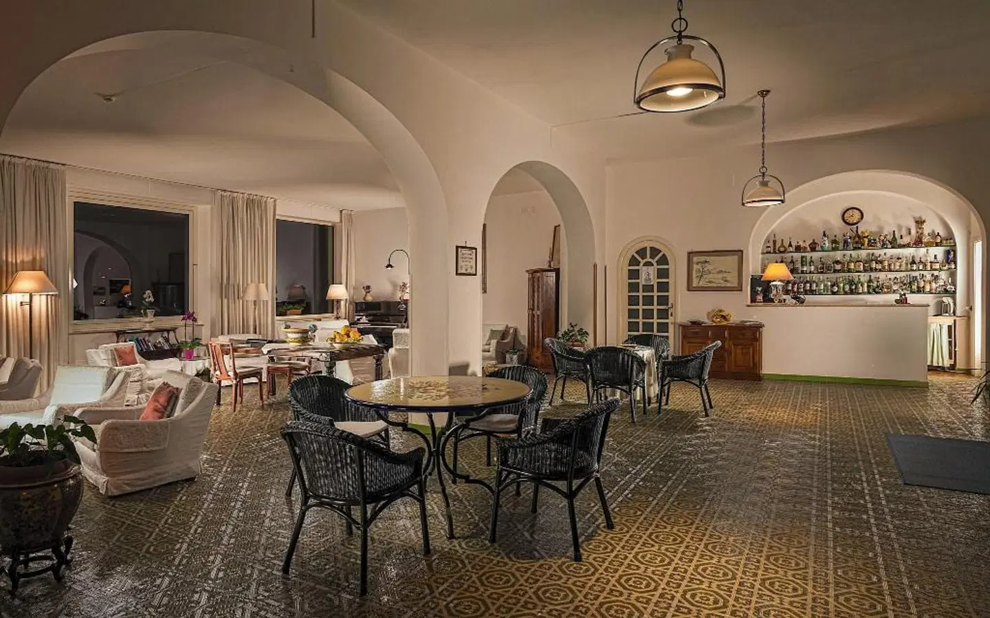 Bellevue Suite Restaurant