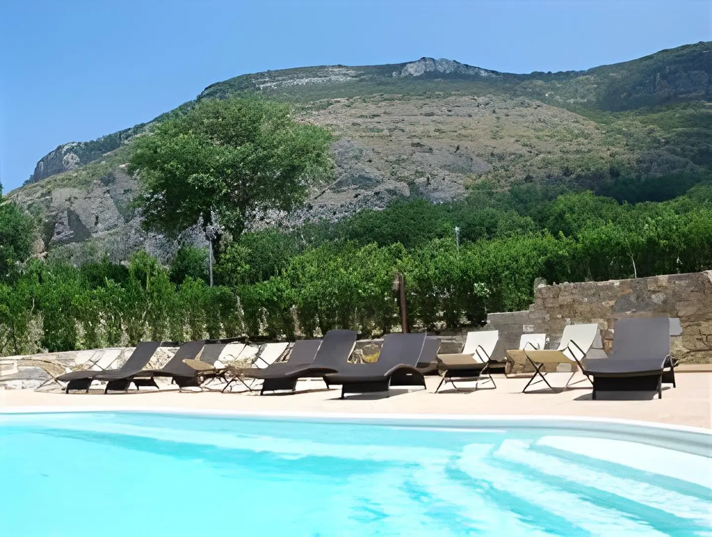 Borgo La Pietraia OUTDOOR_POOL