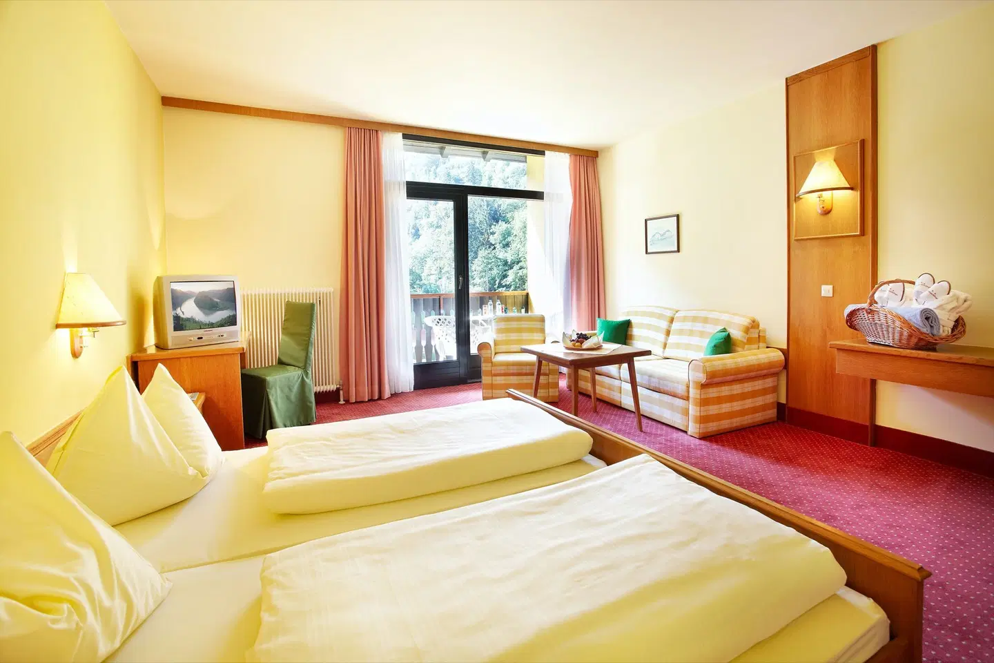 Donauschlinge ROOM_EXAMPLE