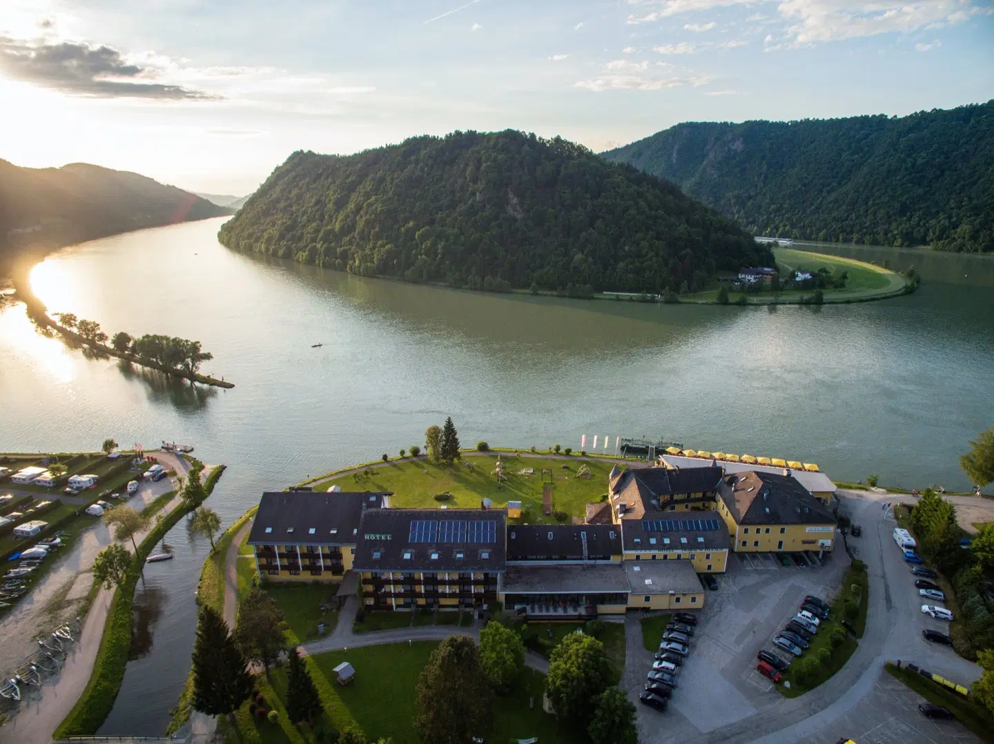 Donauschlinge LANDSCAPE