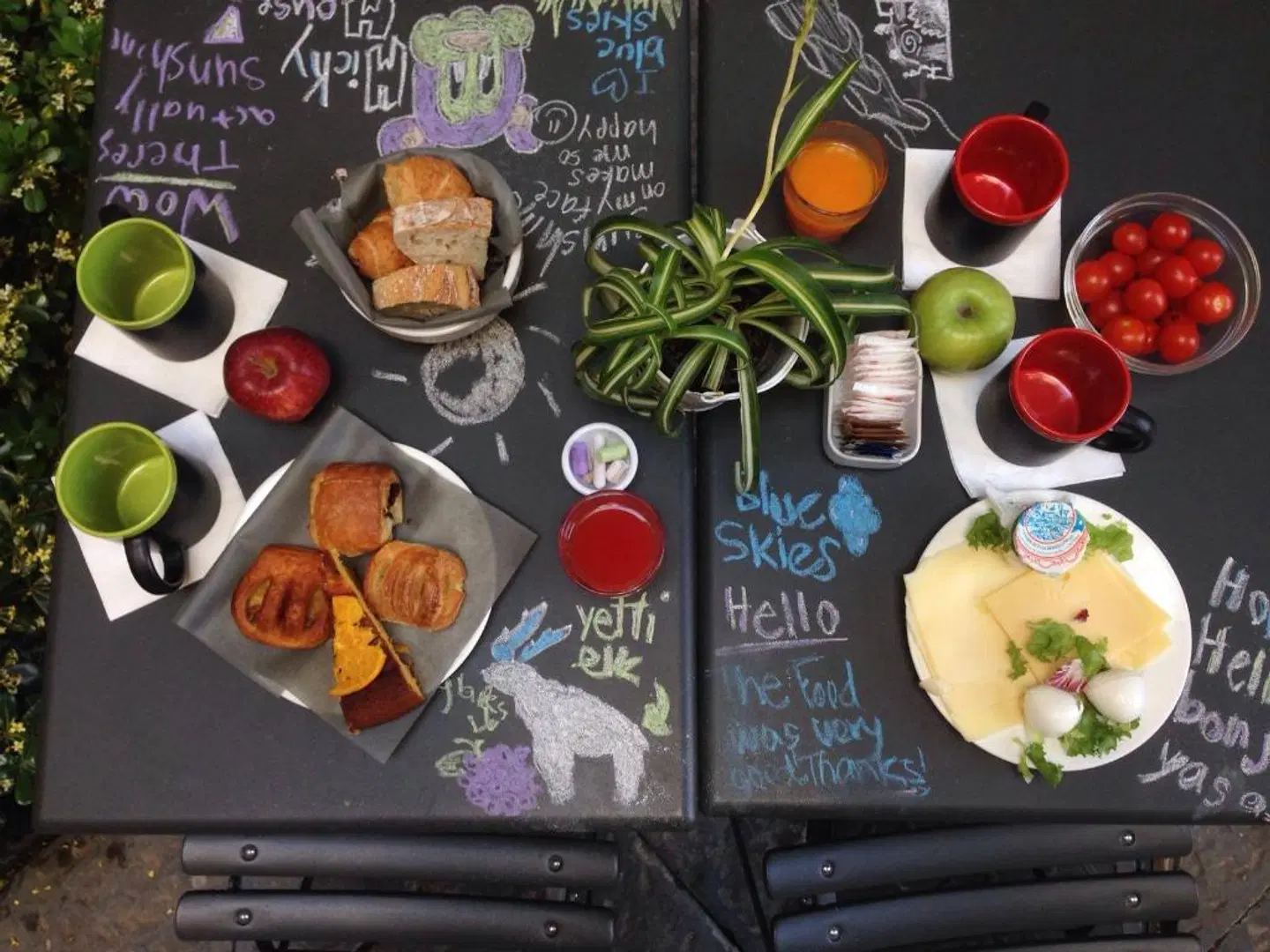 Piazza Bellini Restaurant